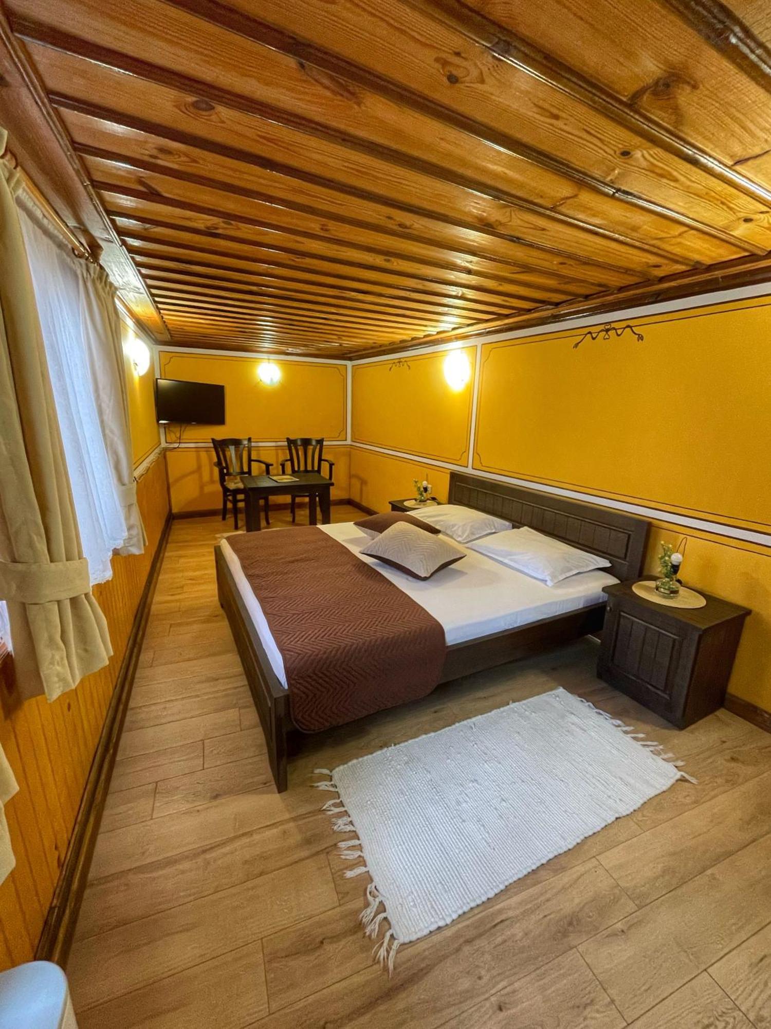 Guest Rooms Colorit Koprivshtitsa Exterior photo